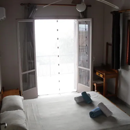 Spiti Kritikos Апартаменты